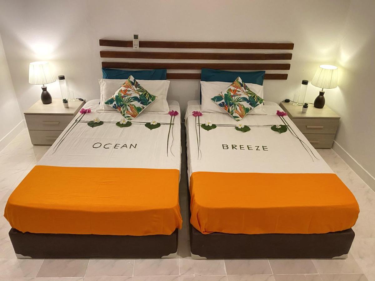 Ocean Breeze Maldives Hotel Thulusdhoo Exterior photo