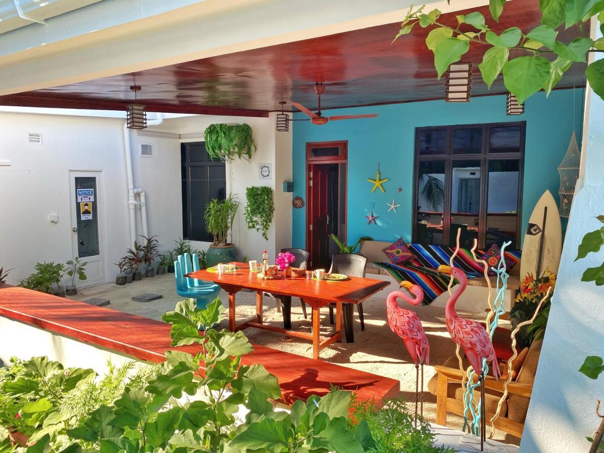 Ocean Breeze Maldives Hotel Thulusdhoo Exterior photo