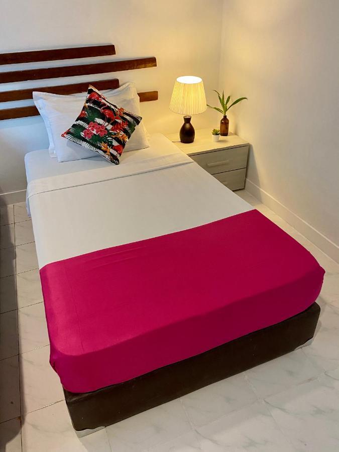 Ocean Breeze Maldives Hotel Thulusdhoo Exterior photo