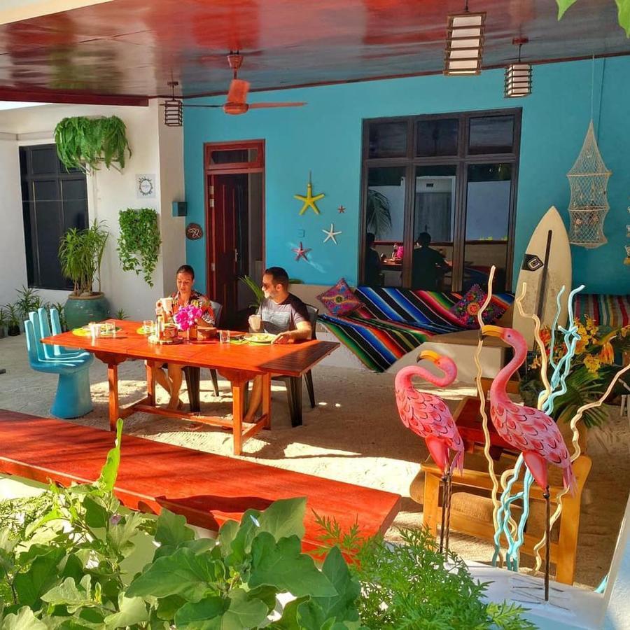 Ocean Breeze Maldives Hotel Thulusdhoo Exterior photo